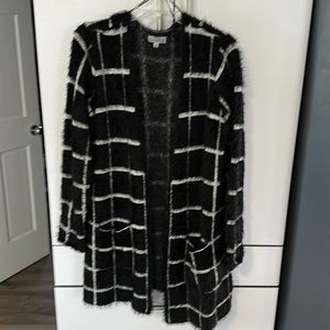 Soft fuzzy oversized sweater coat in black and white size Med like new!